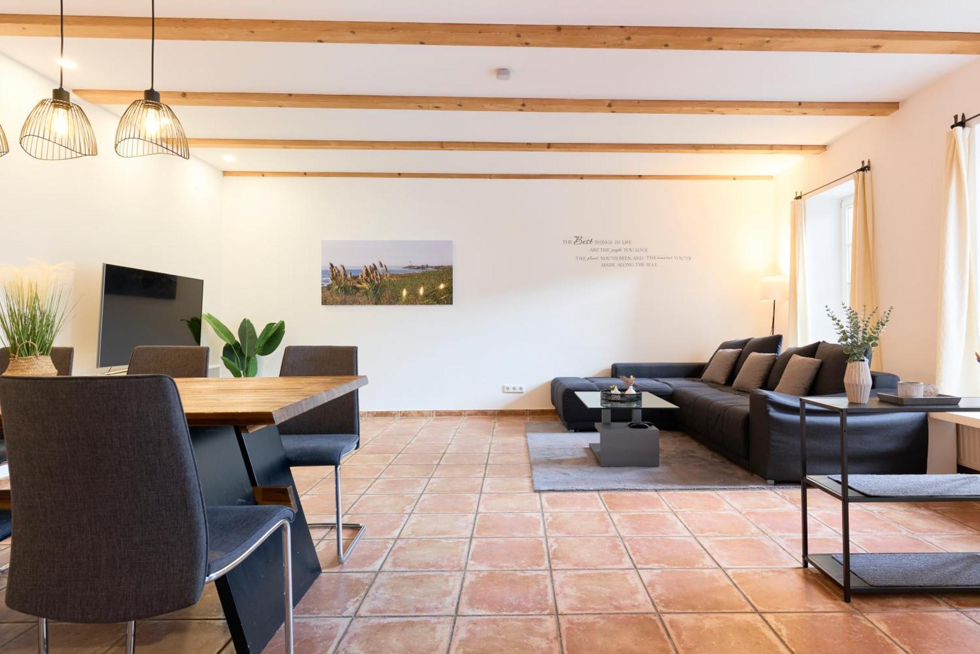 Stilvolle Gartenterrassenwohnung Mitten In Bregenz Luaran gambar