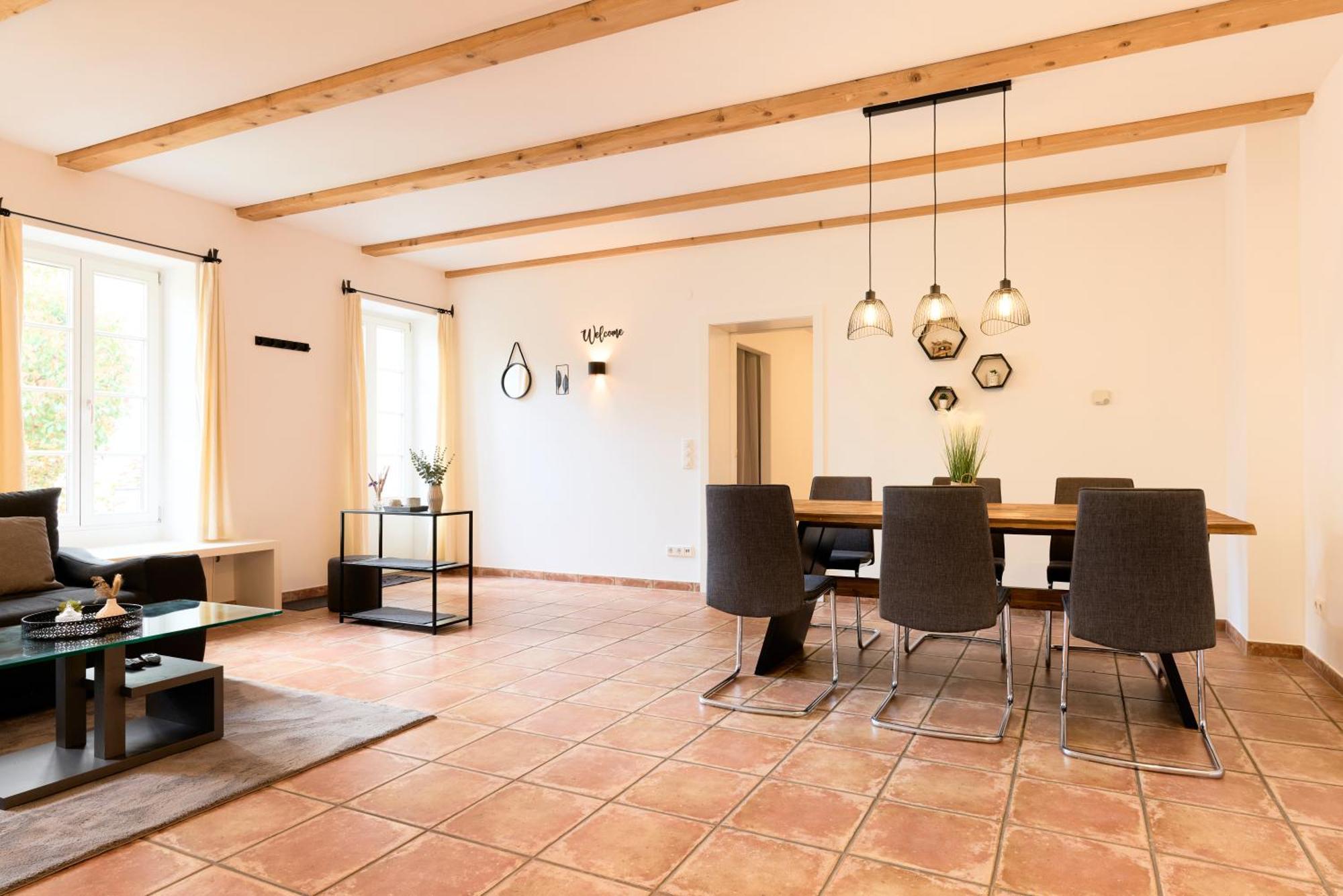 Stilvolle Gartenterrassenwohnung Mitten In Bregenz Luaran gambar