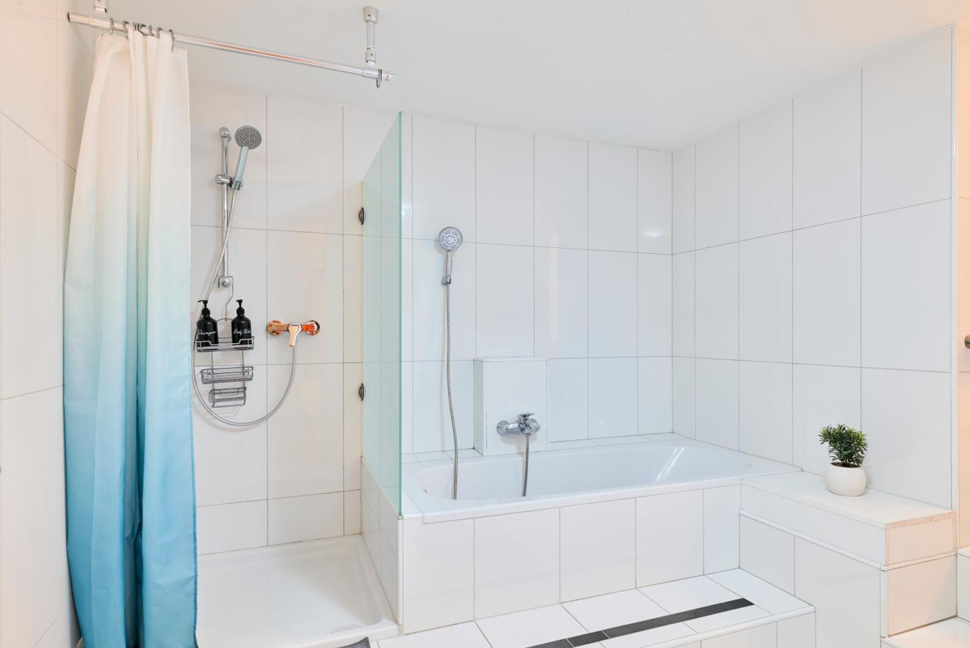 Stilvolle Gartenterrassenwohnung Mitten In Bregenz Luaran gambar