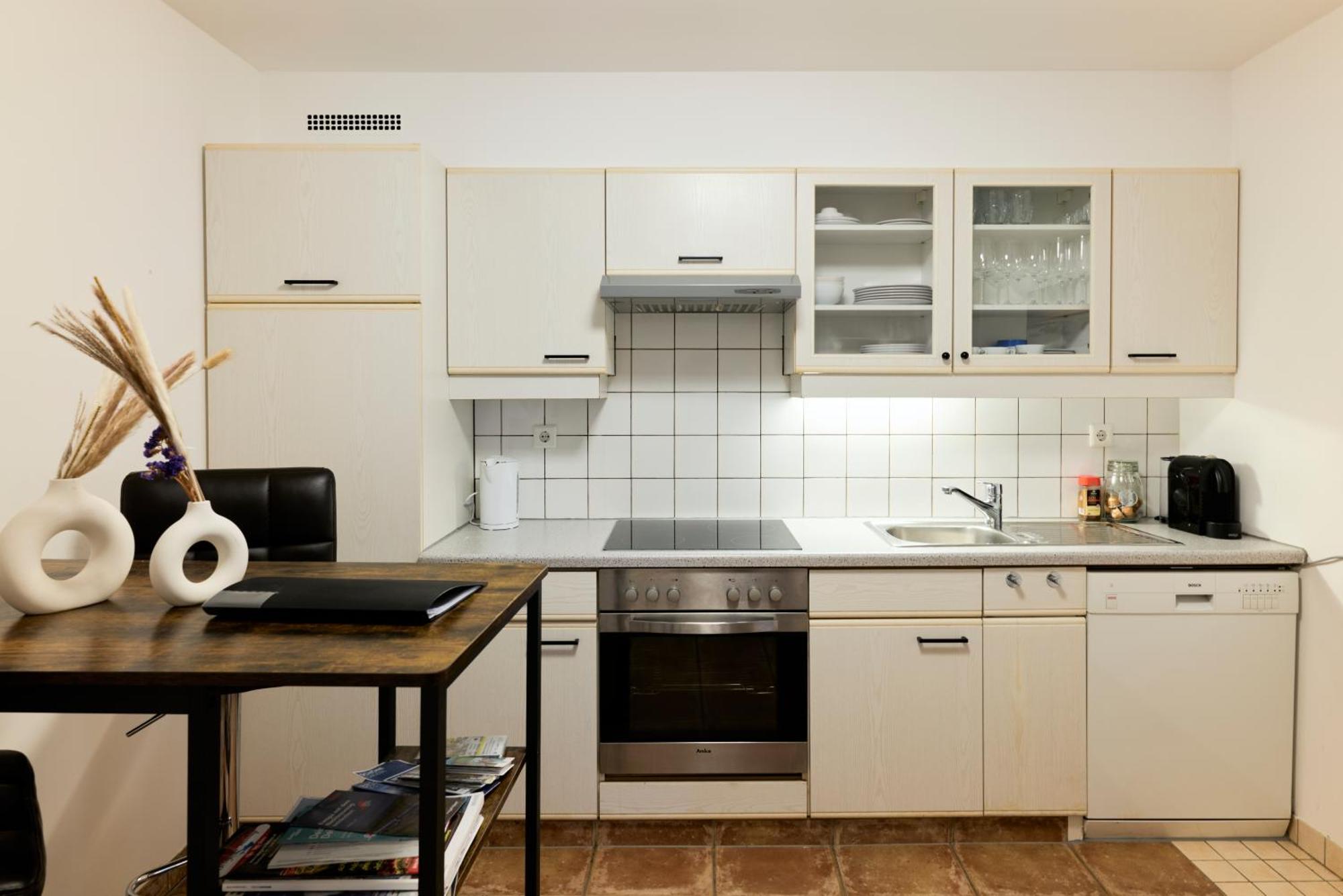 Stilvolle Gartenterrassenwohnung Mitten In Bregenz Luaran gambar